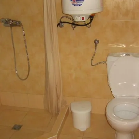 с две спални в комплекс лъки 2 влас *