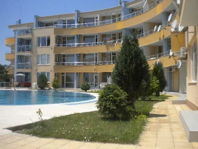 апартамнет с две спални в комплекс лъки 2 влас Апартамент